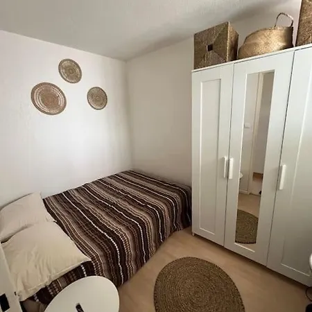 Διαμέρισμα T2 Avec Loggia A 10 Min Du Centre De *